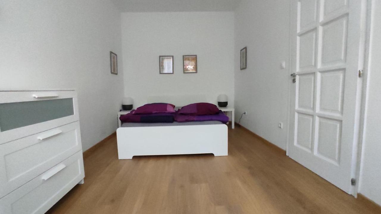 Flora House 3 Minutes From Lake Balaton Keszthely Bagian luar foto