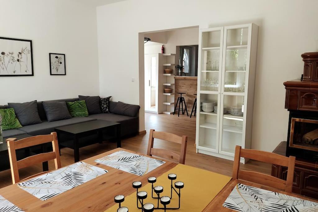 Flora House 3 Minutes From Lake Balaton Keszthely Bagian luar foto